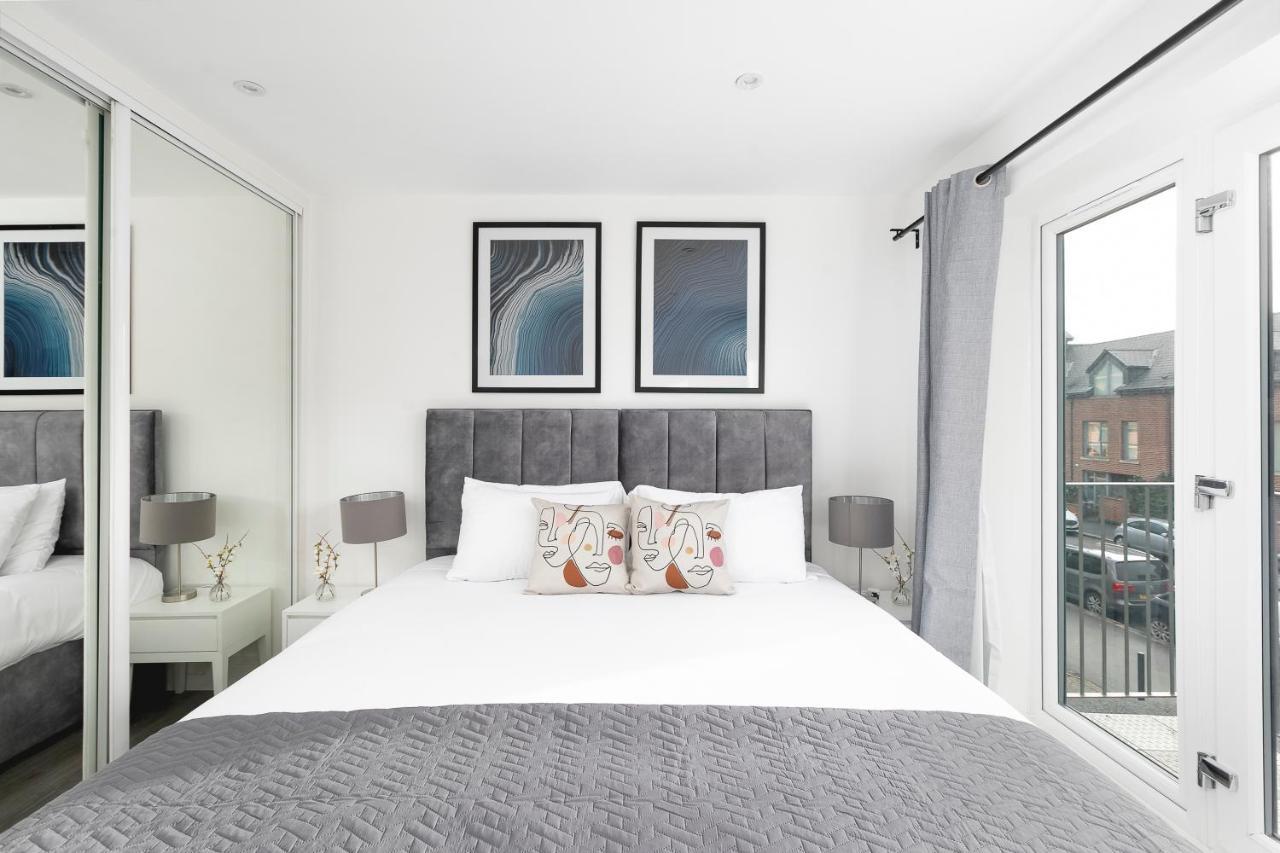 Skyvillion - London Enfield Chase Apartments With Parking & Wifi מראה חיצוני תמונה