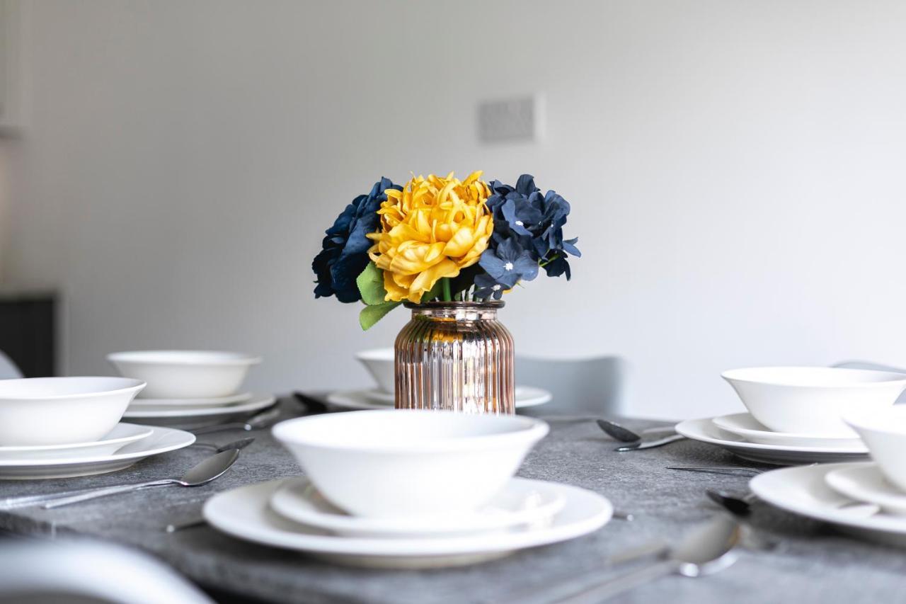 Skyvillion - London Enfield Chase Apartments With Parking & Wifi מראה חיצוני תמונה