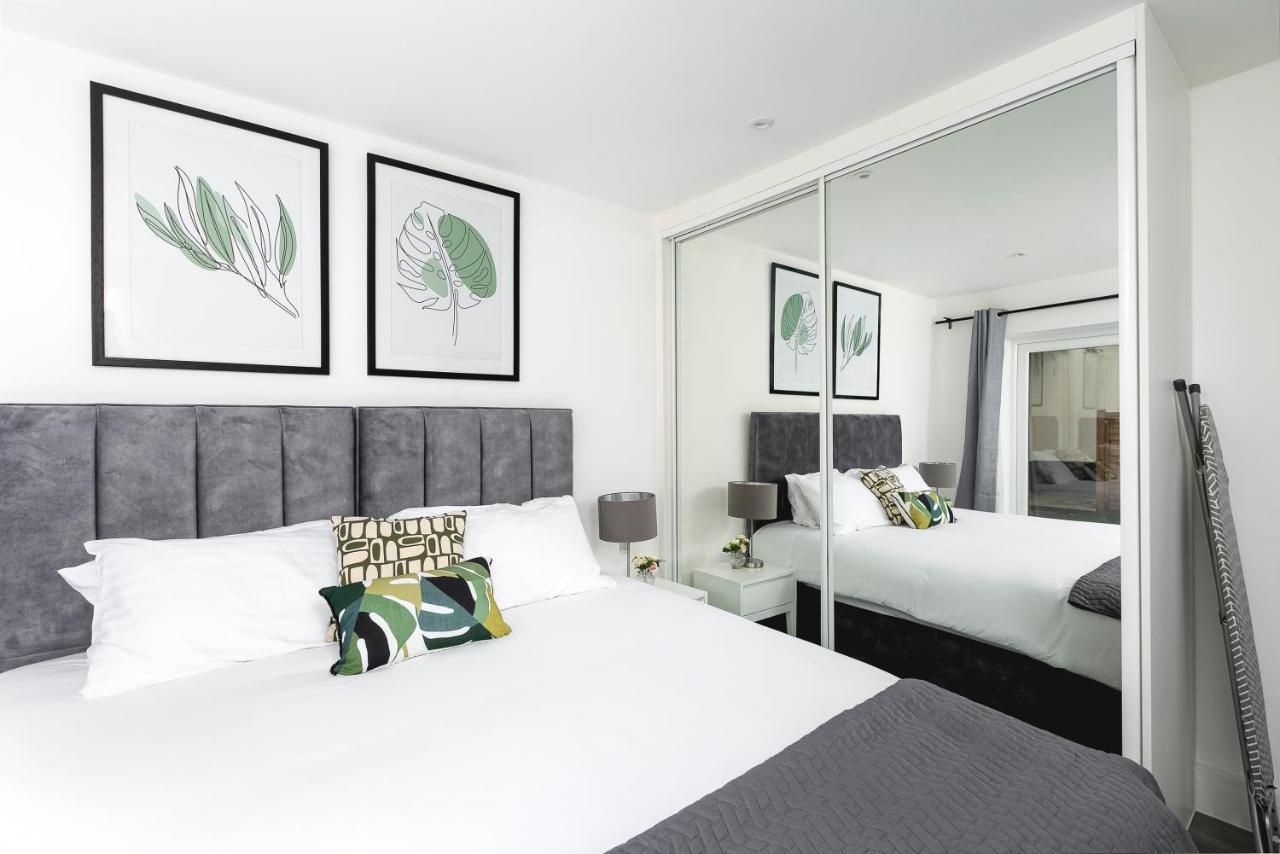 Skyvillion - London Enfield Chase Apartments With Parking & Wifi מראה חיצוני תמונה
