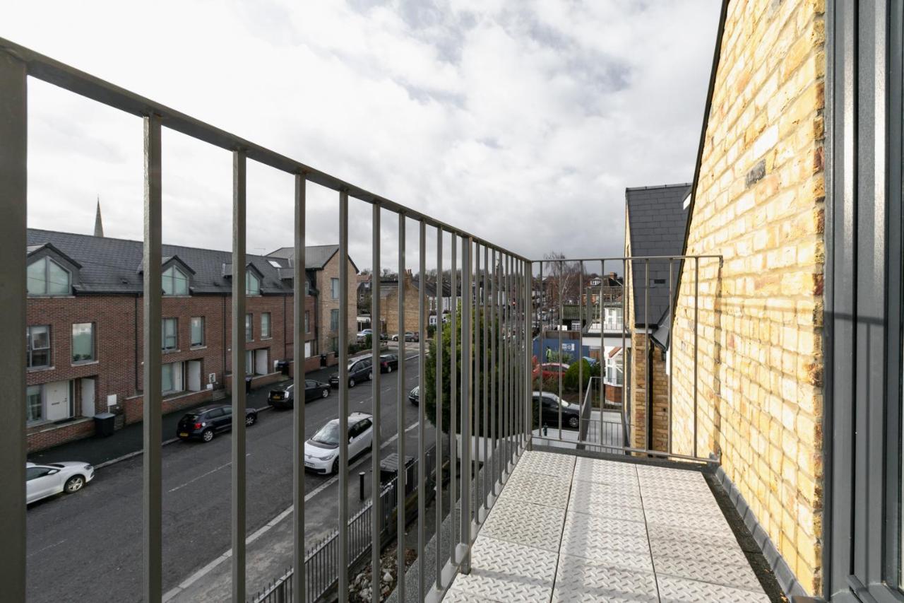 Skyvillion - London Enfield Chase Apartments With Parking & Wifi מראה חיצוני תמונה