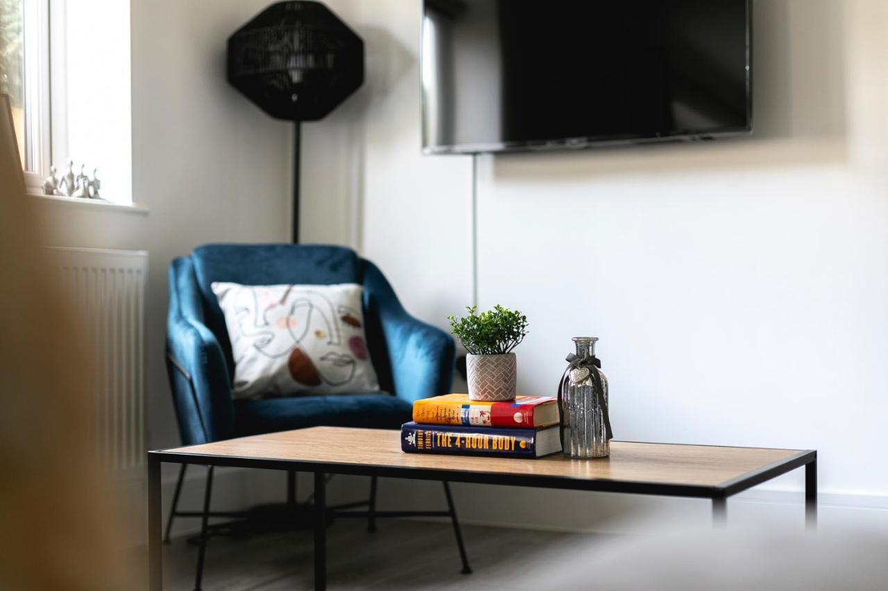 Skyvillion - London Enfield Chase Apartments With Parking & Wifi מראה חיצוני תמונה