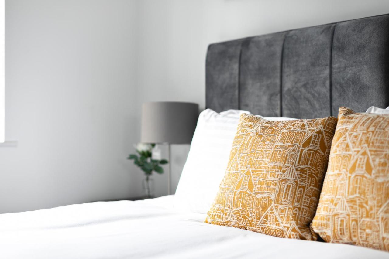 Skyvillion - London Enfield Chase Apartments With Parking & Wifi מראה חיצוני תמונה