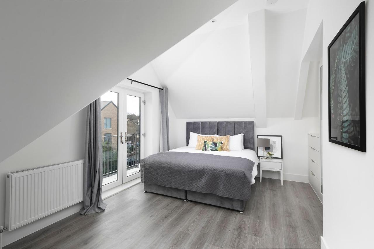 Skyvillion - London Enfield Chase Apartments With Parking & Wifi מראה חיצוני תמונה